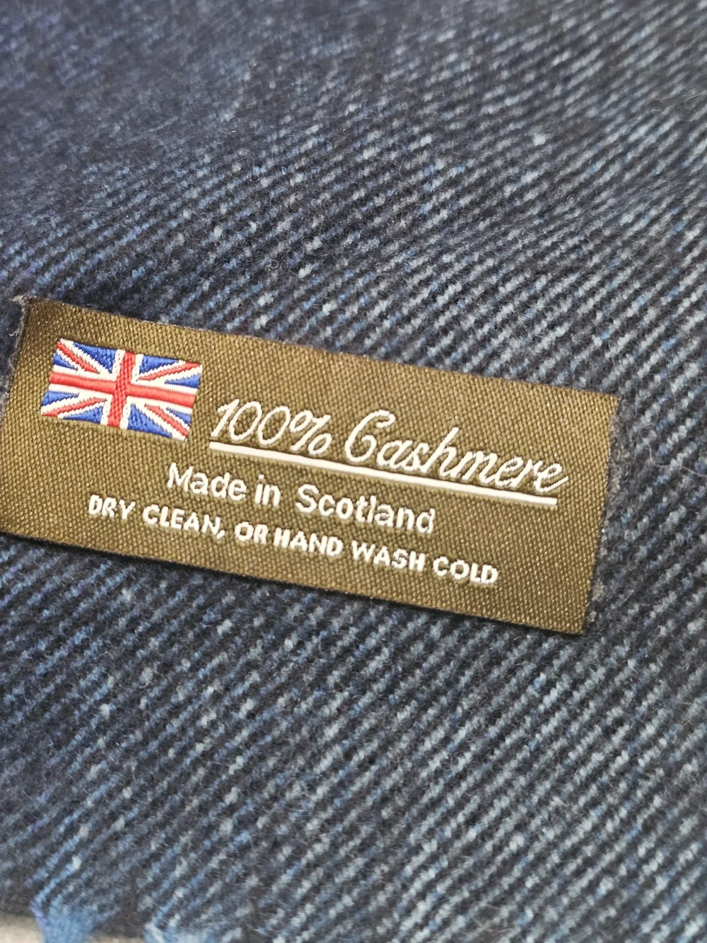 100% Cashmere Blue Men's Scarf - Made in Scotland
